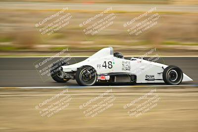 media/Jan-26-2025-CalClub SCCA (Sun) [[cfcea7df88]]/Group 7/Race/